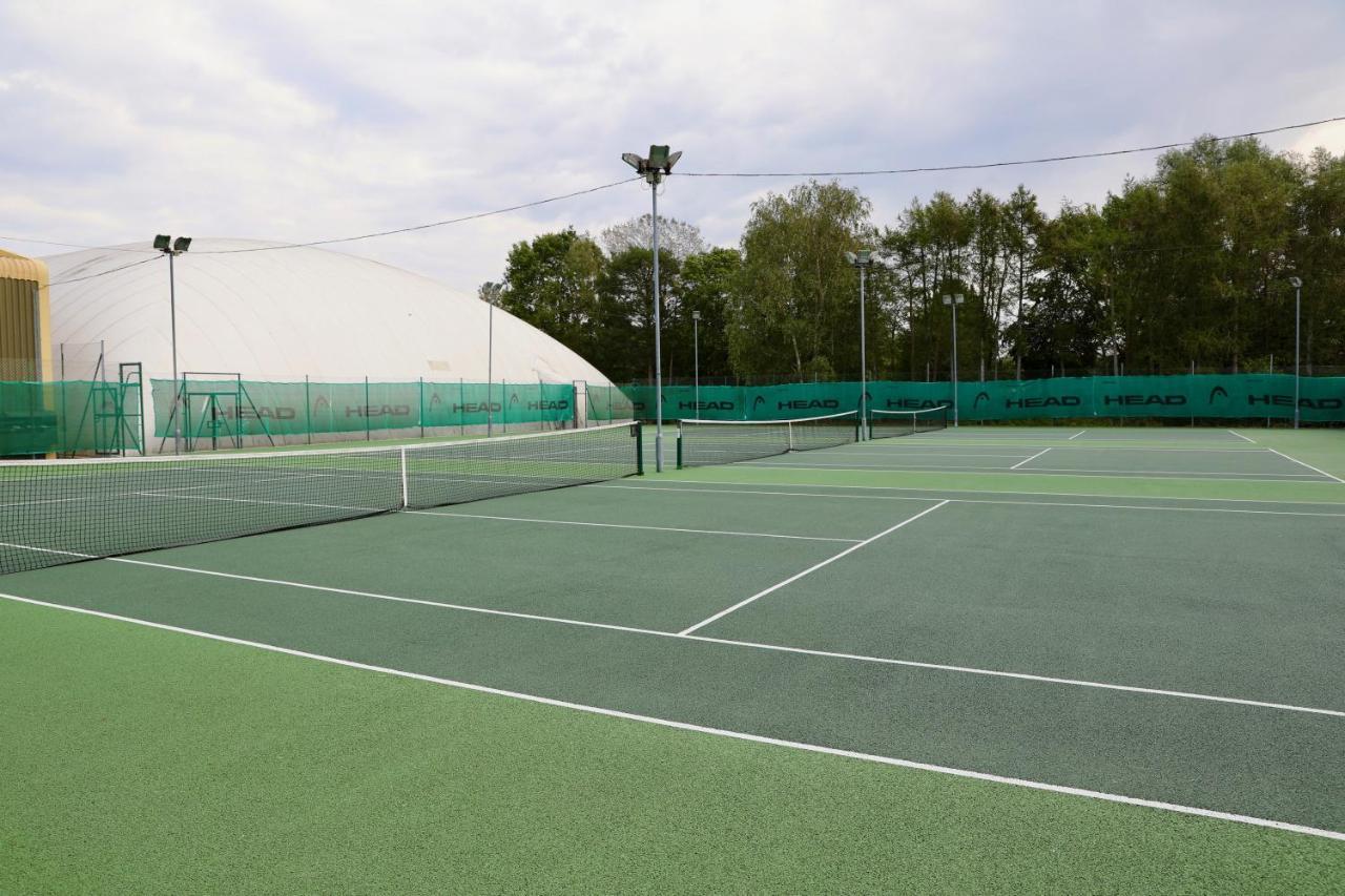 קוגשול The Essex Golf & Country Club Hotel מראה חיצוני תמונה