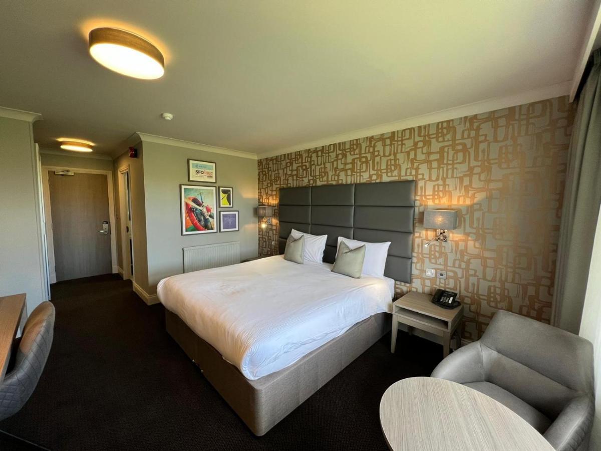 קוגשול The Essex Golf & Country Club Hotel מראה חיצוני תמונה