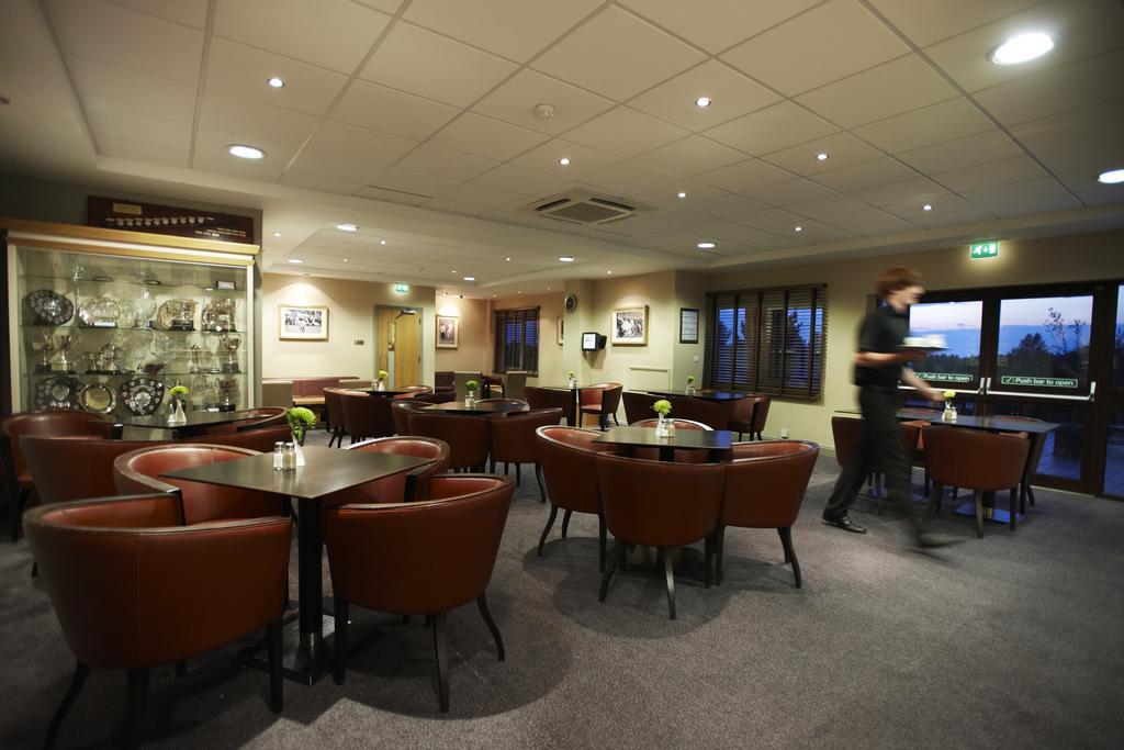 קוגשול The Essex Golf & Country Club Hotel מראה חיצוני תמונה