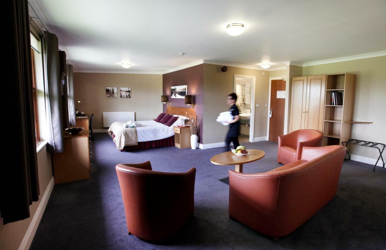 קוגשול The Essex Golf & Country Club Hotel מראה חיצוני תמונה